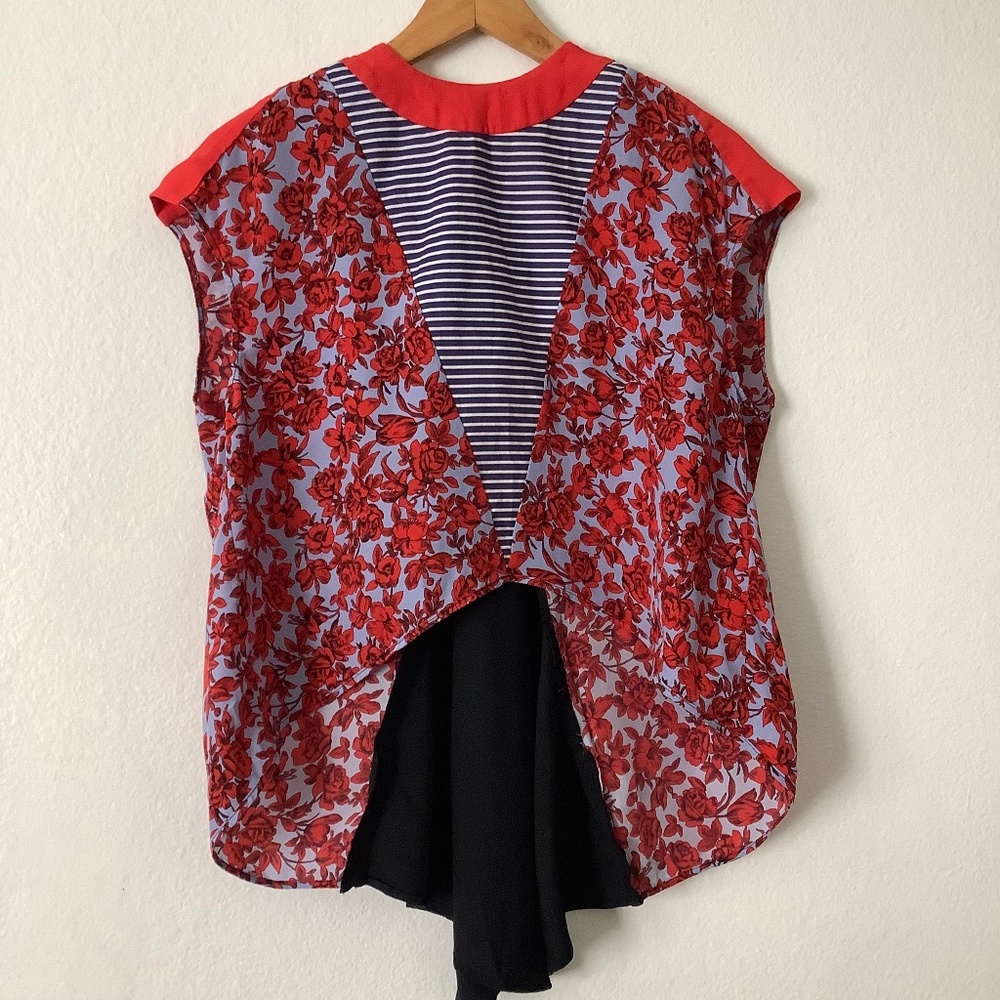 Unbranded Floral Silk Top Size 42